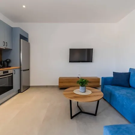 Apartamento Helios Retreat 1 *